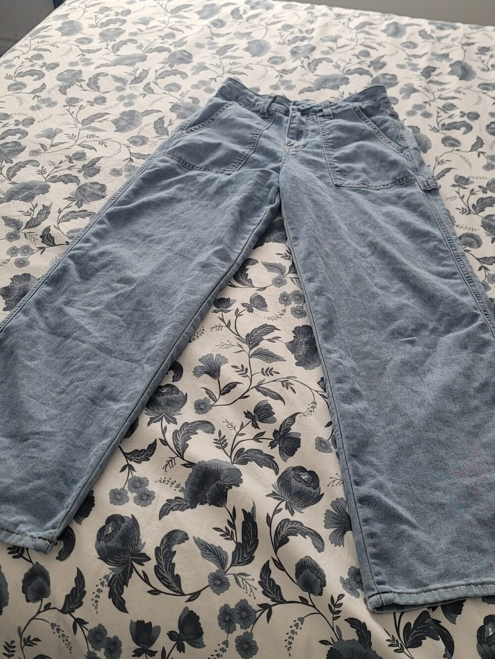 Forever 21 Light Blue Straight Leg Women’s Jeans
